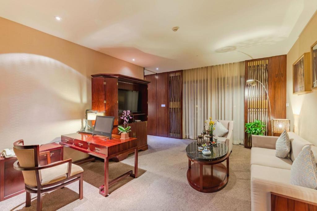 Tong Que Tai Jinling Hotel Tongling  Exteriör bild