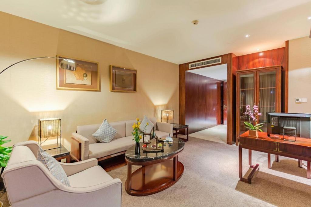 Tong Que Tai Jinling Hotel Tongling  Exteriör bild